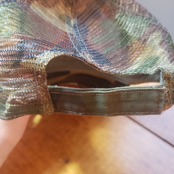 Twisted Tea Embroidered Camo Adjustable Baseball Hat - Picture 4 of 7